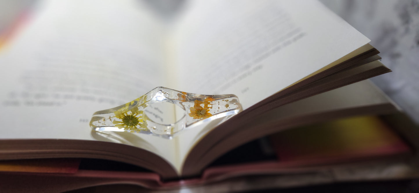 Flower Page Holder